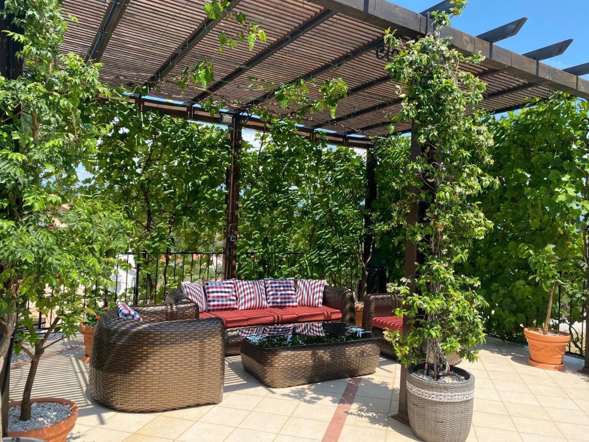Apartments Villa Viktoria ติวัต ภายนอก รูปภาพ