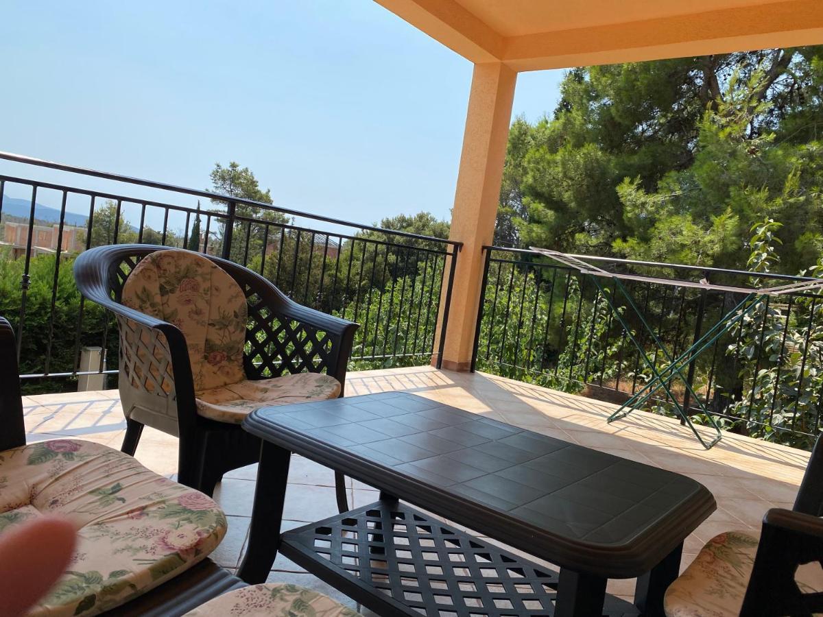 Apartments Villa Viktoria ติวัต ภายนอก รูปภาพ