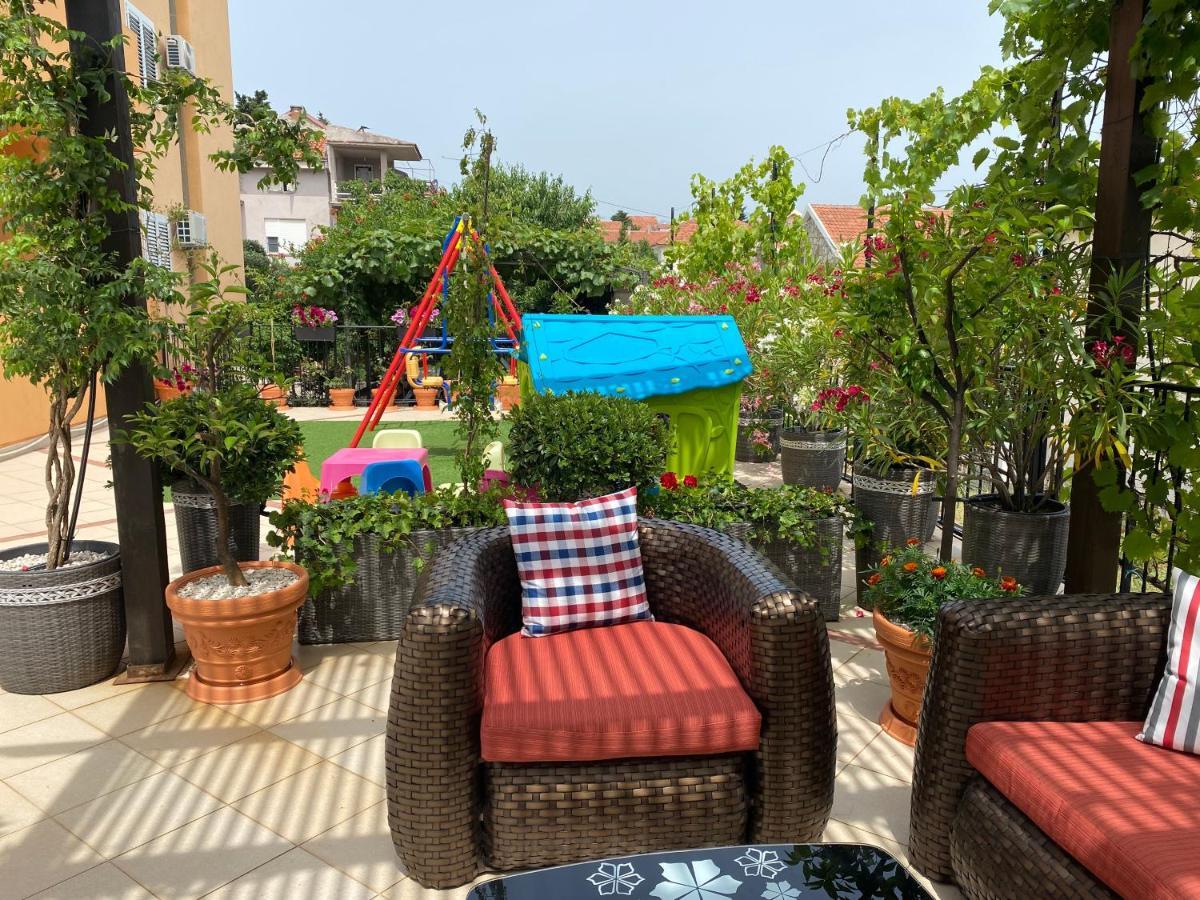 Apartments Villa Viktoria ติวัต ภายนอก รูปภาพ