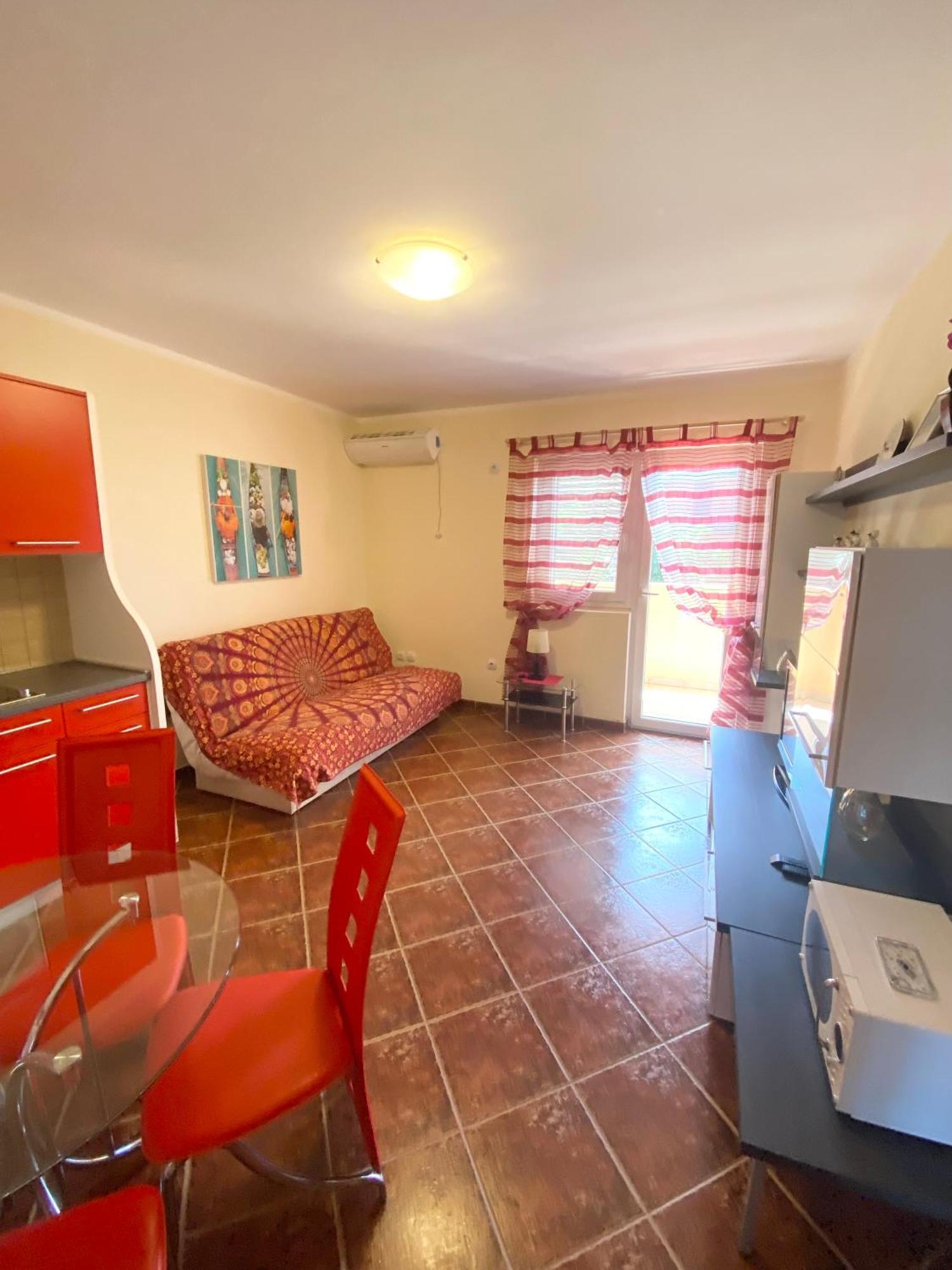 Apartments Villa Viktoria ติวัต ภายนอก รูปภาพ