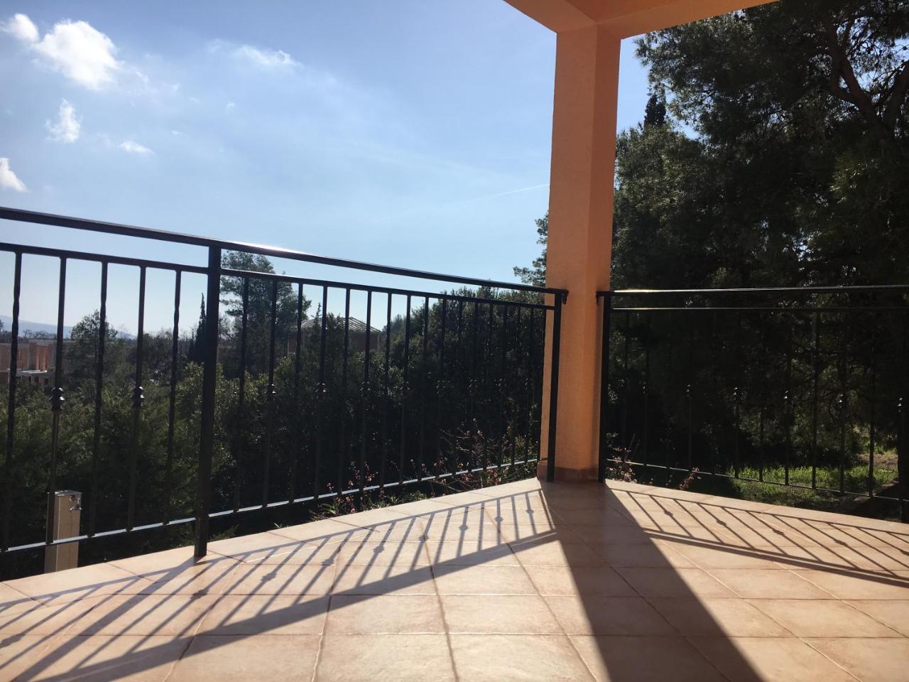 Apartments Villa Viktoria ติวัต ภายนอก รูปภาพ